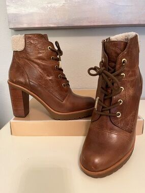 New in Box Michael Kors Kim Lace Up Brown Leather Shearling Ankle Bootie Sz 7.5